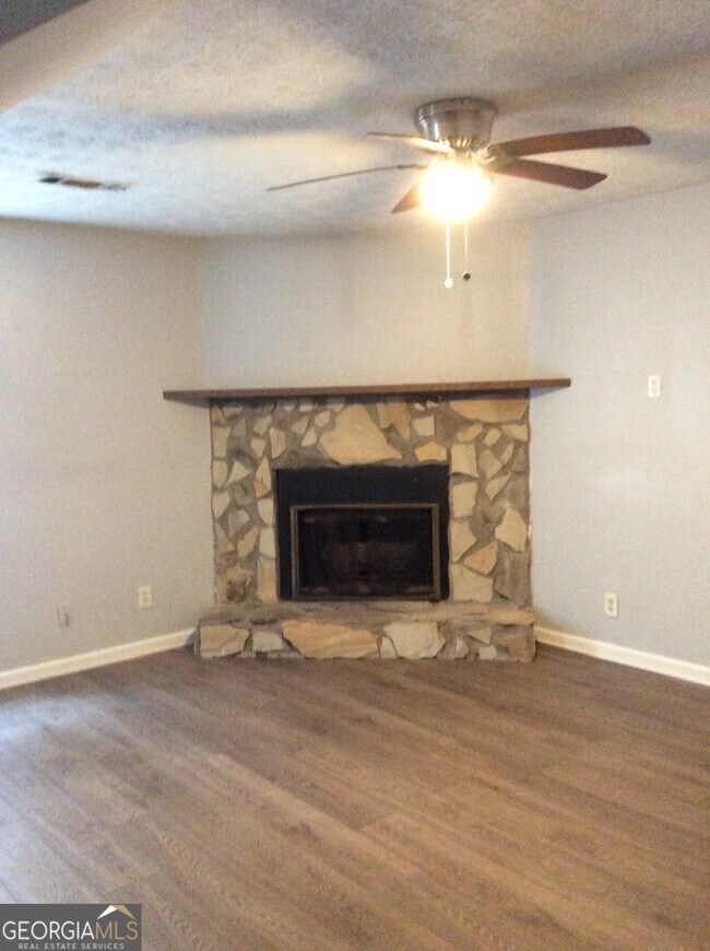 Building Photo - 3667 Chimney Ridge Ct