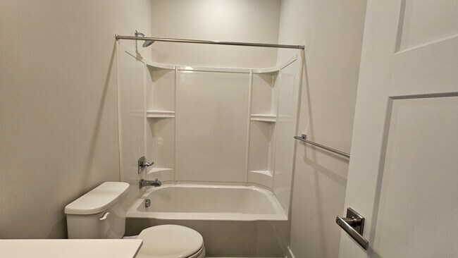 Building Photo - 549 Westport St