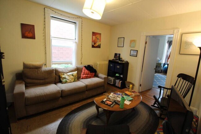 Building Photo - 1.0 bedroom in Somerville Massachusetts 02143