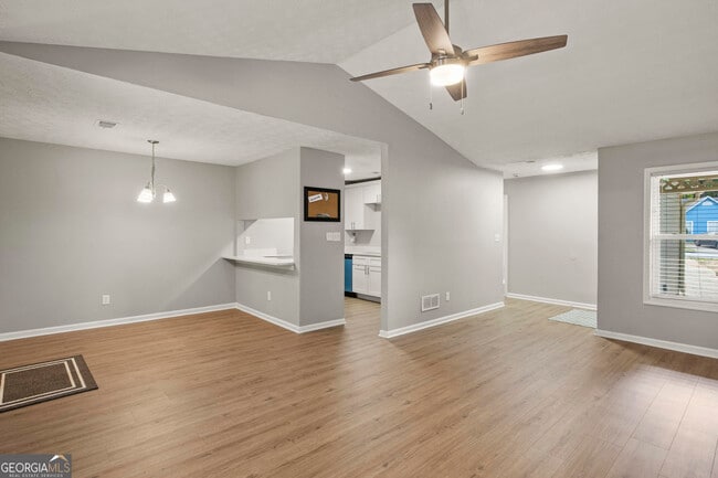 Building Photo - 5452 Glen Haven Dr