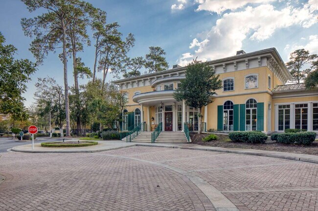 Building Photo - 2 Bed, 2 Bath Condo at amenity-rich The Merritt!