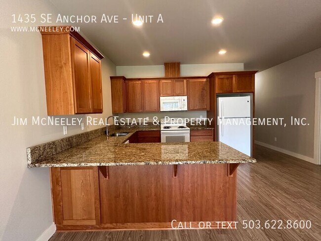 Building Photo - 1435 SE Anchor Ave