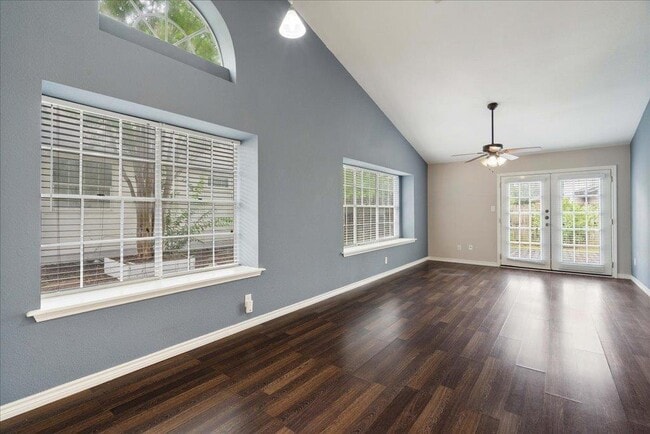 Building Photo - 2205 Cedar Branch Dr
