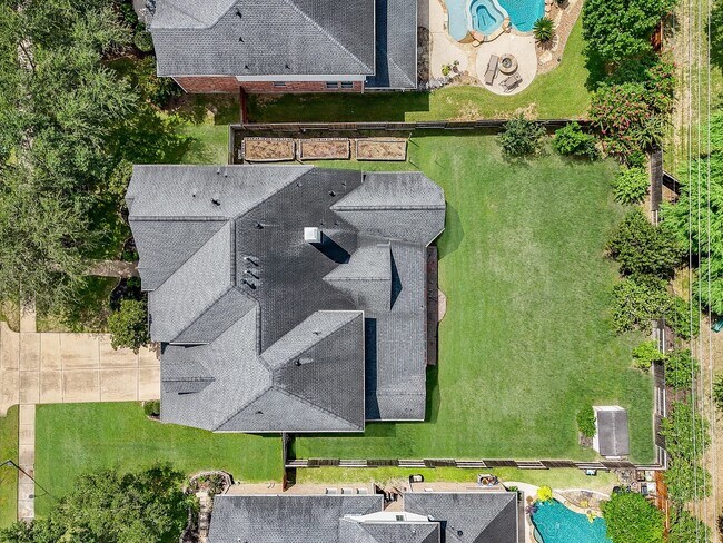Building Photo - 28514 Hayden Park Dr