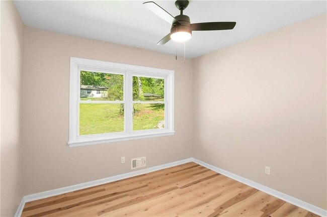 Building Photo - 3646 Rock Springs Dr