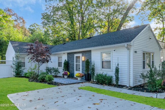 Primary Photo - 185 Elmwood Rd