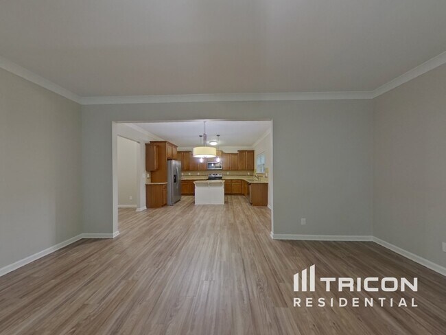 Building Photo - 5005 Sandi's Ct