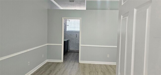 Building Photo - 14321 Mandolin Dr
