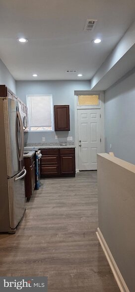 Building Photo - 1706 Moreland Ave