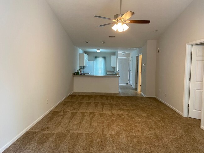 Building Photo - Wheeler Lake Townhome in West Augusta