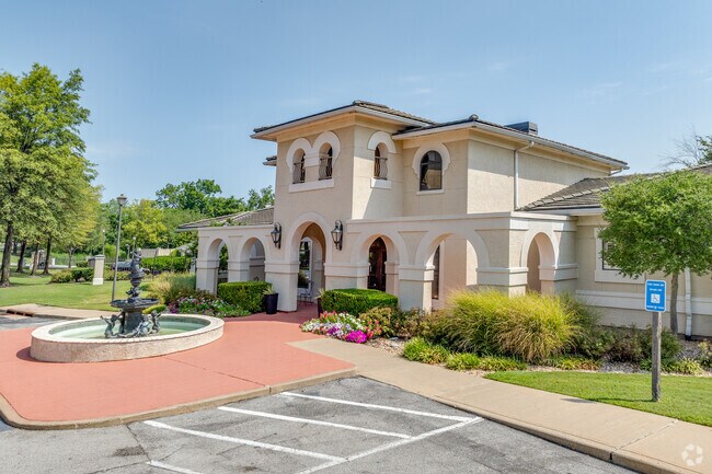 Leasing Office - Estancia Apartments