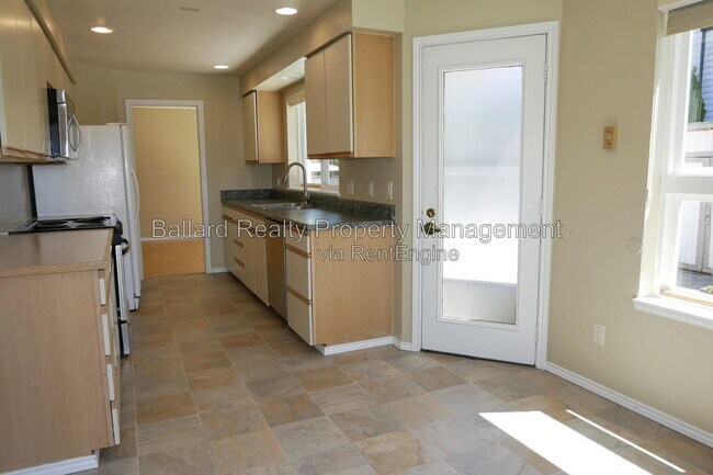 Building Photo - 1737 NW 64th St