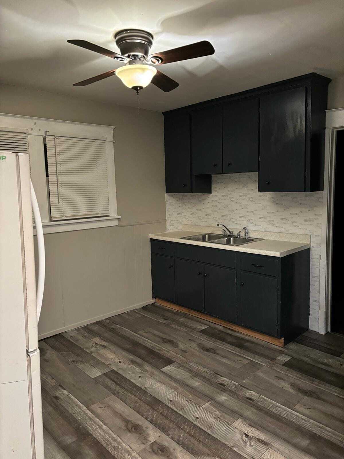 Building Photo - 2743 Niagara St