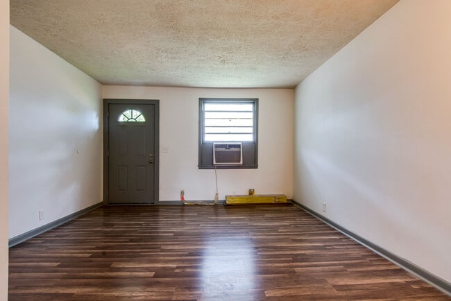 Building Photo - 1732 Dr Db Todd Jr Blvd