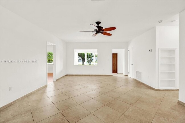 Building Photo - 6890 SW 51st St