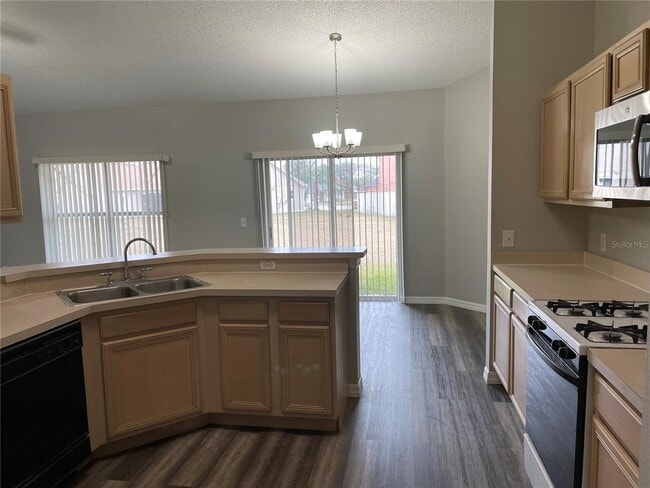 Building Photo - 5422 Harmony Ln