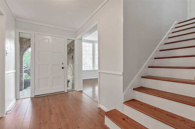 Building Photo - 12615 Retreat Trail