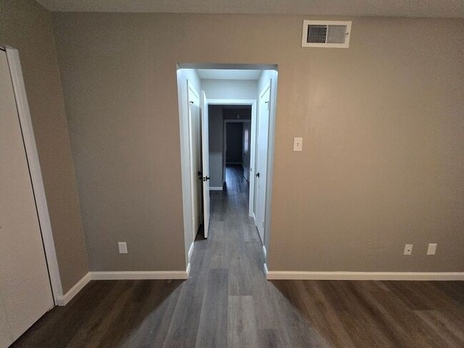 Building Photo - 2012 Ebbtide Ln