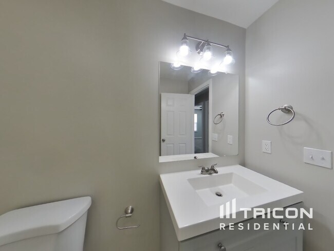 Building Photo - 176 Heartwood Hill