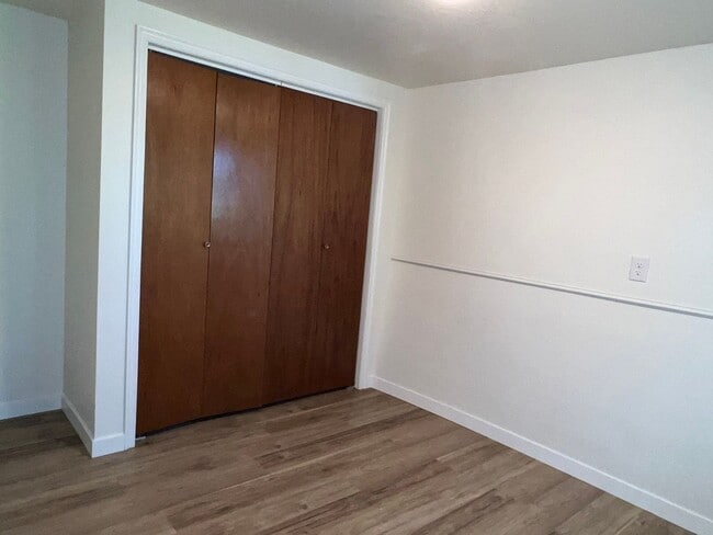 Building Photo - 276-278 Gresham St