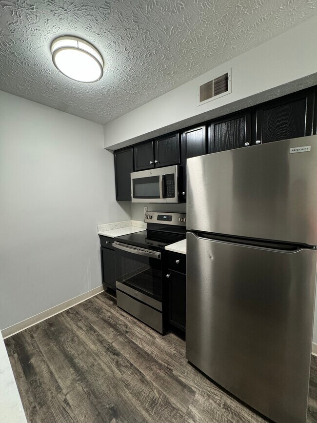 Building Photo - Woodfield