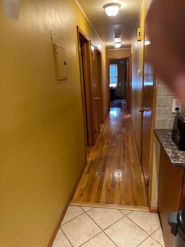 Building Photo - 261 Avenue C