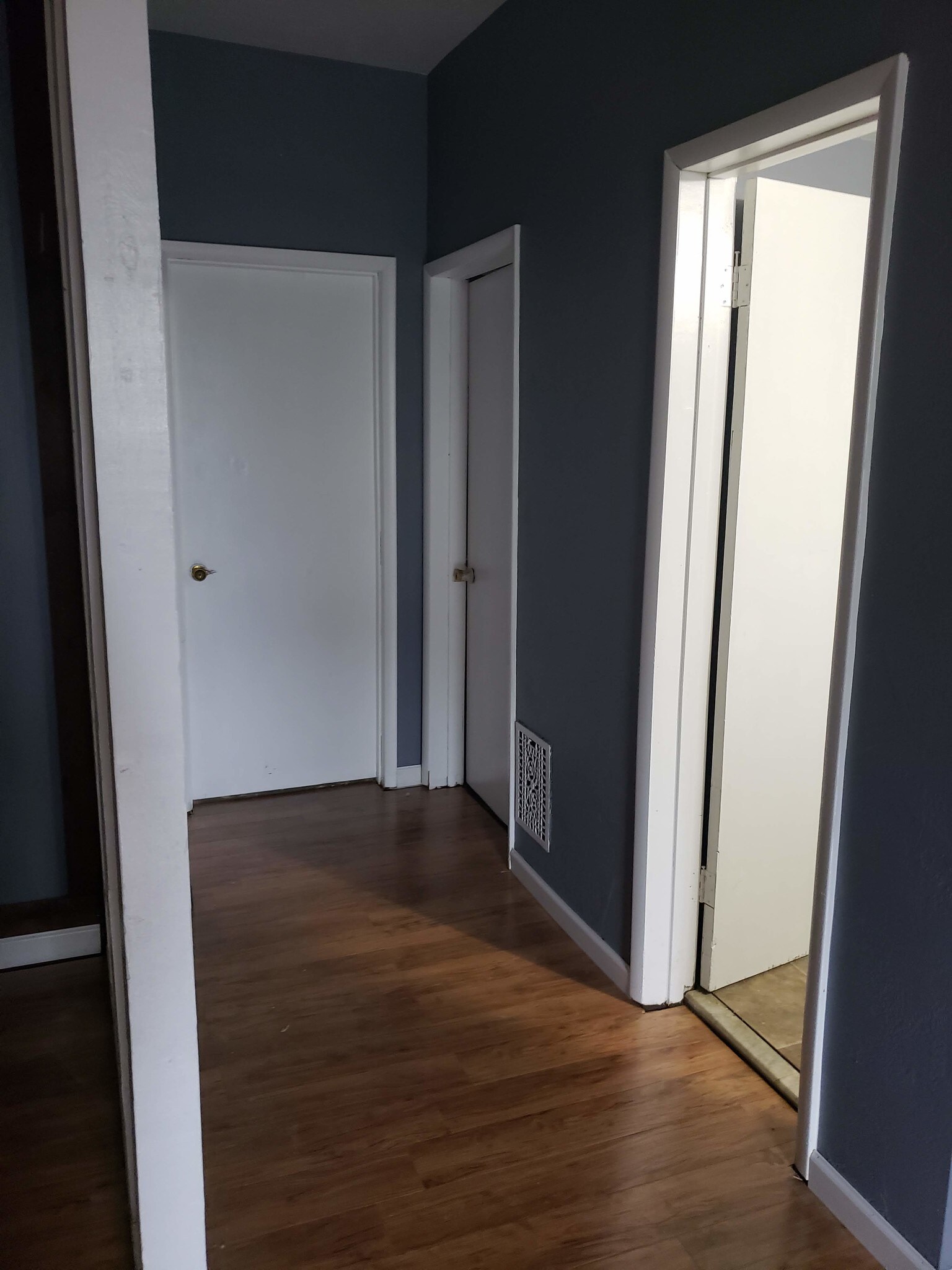 Building Photo - 120 S Graham St