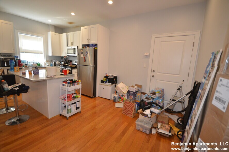 Building Photo - 6A Islington St