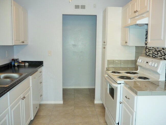 Building Photo - Spacious 4BR Single-Story Home w/ 2-Car Garage + Yard  in Otay Mesa West!