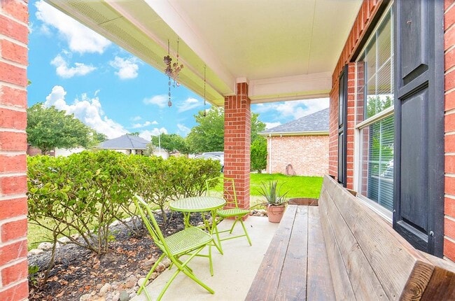 Building Photo - 24314 Leachwood Dr