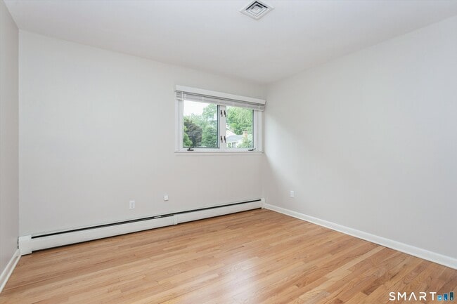 Building Photo - 4 Nappa Ln
