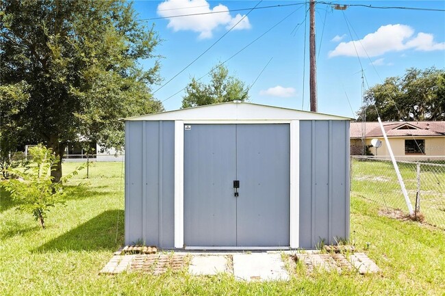 Building Photo - 3063 Lake June Blvd