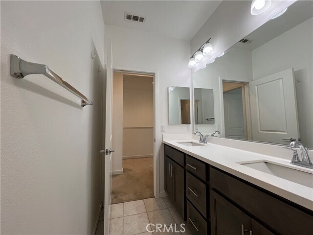 Building Photo - 4867 S Avocado Trail