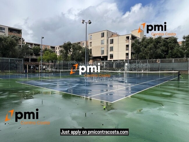 Building Photo - 460 N Civic Dr