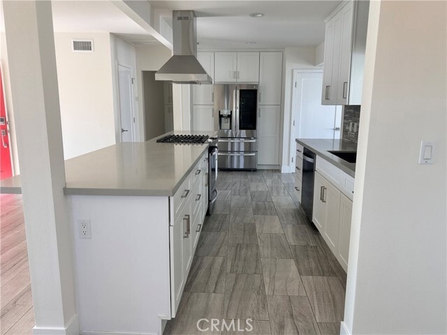 Building Photo - 7400 Hatillo Ave