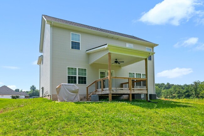 Building Photo - 681 Eva Agnes Ave