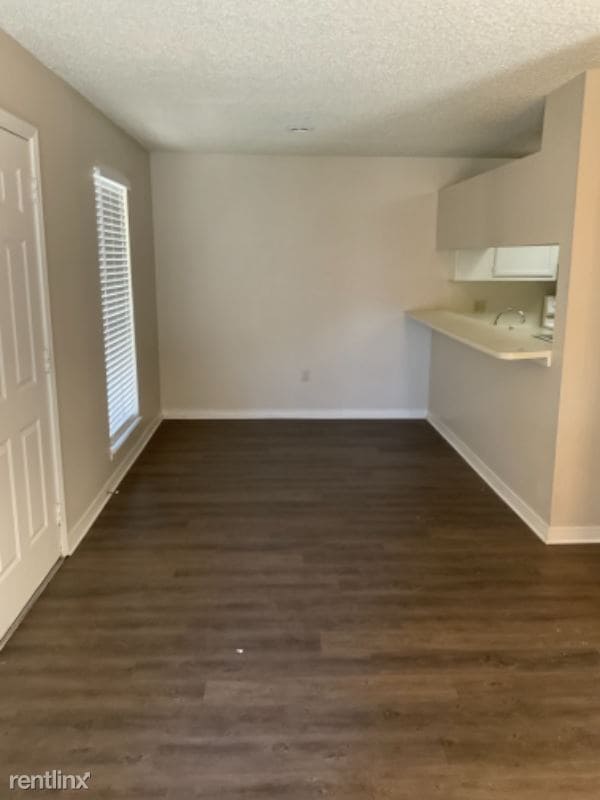 Building Photo - 1 br, 1 bath Condo - 11011 Cal Rd 31 Unit 31