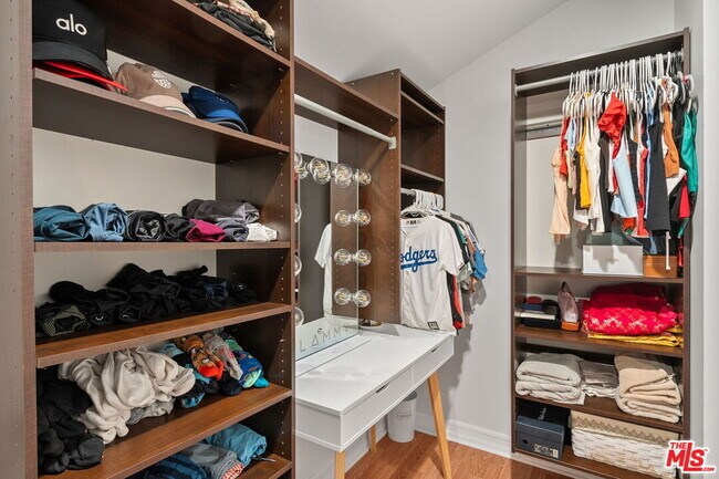 Building Photo - 3734 Loadstone Dr