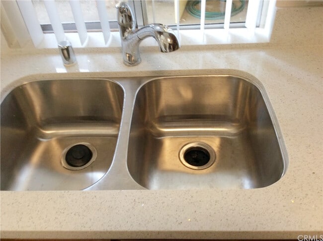 Building Photo - 127 Tiger Ln