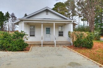 Building Photo - 3511 Forrest Ave