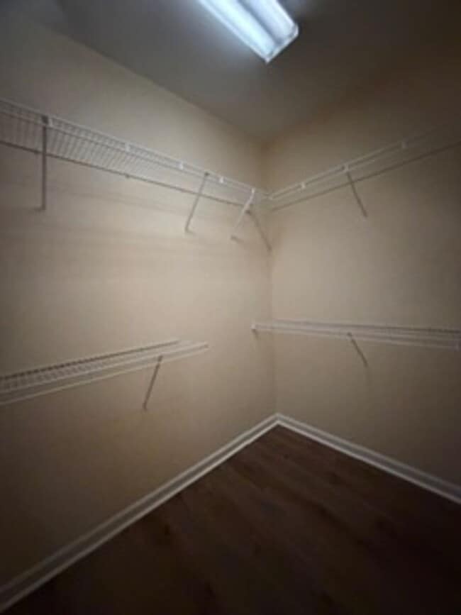 Building Photo - Knoxville Lovell Road Area 3 Bedroom 2.5 Bath with Garage Lawn Maintenance and Trash Pick up incl...