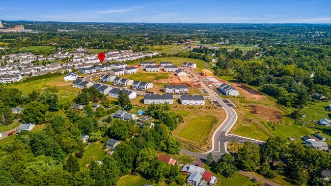 Building Photo - Brand New - 4Bed, 2.5Bath Townhouse in Pot...