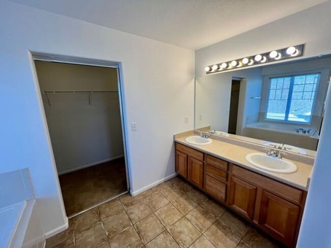 Building Photo - $0 DEPOSIT OPTION! BEAUTIFUL TWO-STORY HOM...