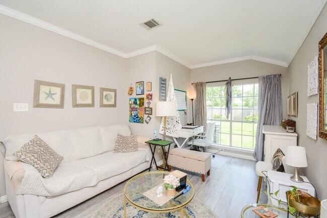 Building Photo - 5204 Breckenridge Dr