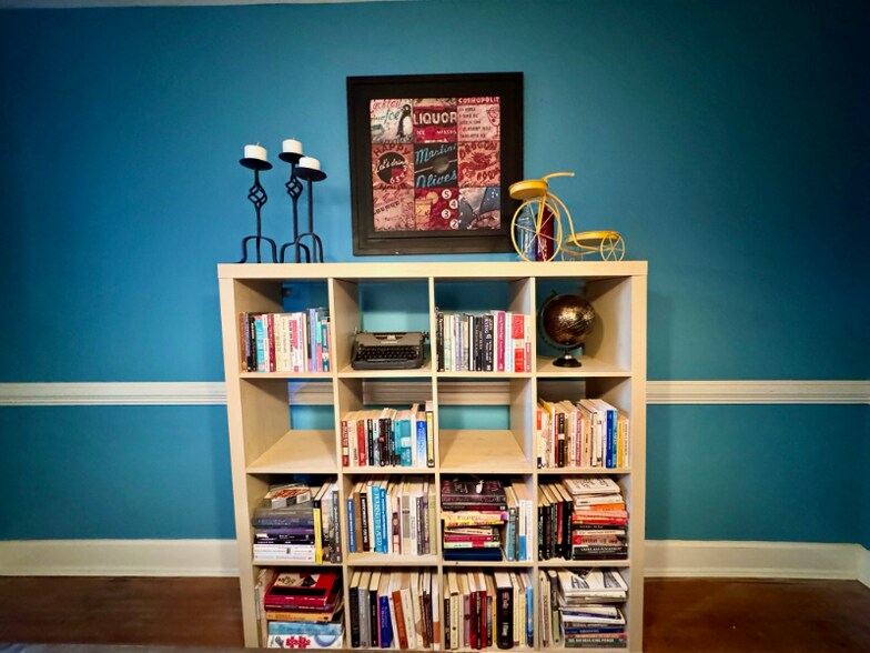 Building Photo - 527 Shepherd St NW