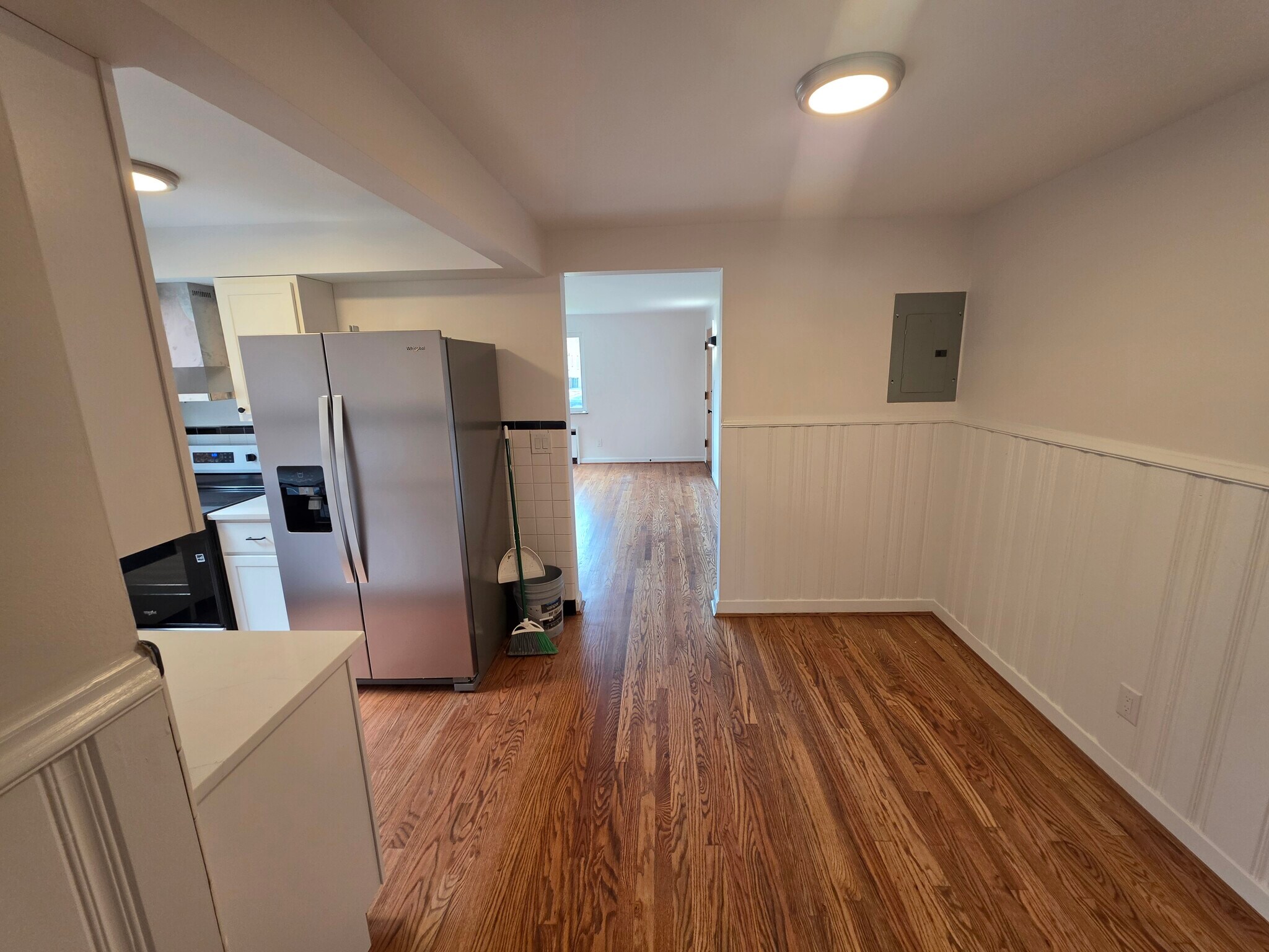 Building Photo - 3911 E Gatewood Ln