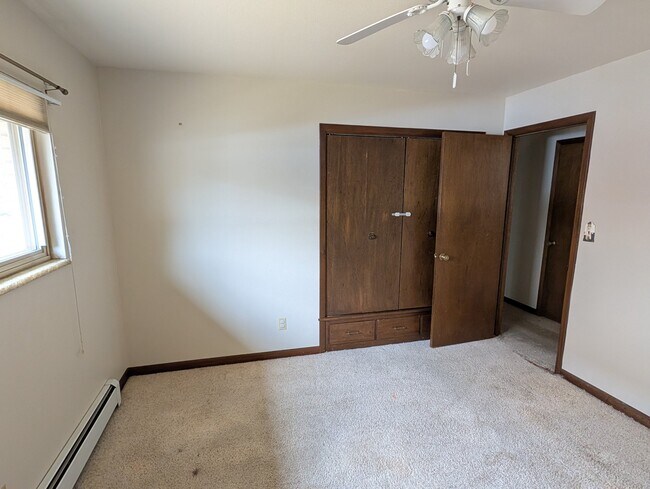 Building Photo - 1405 W 31st St