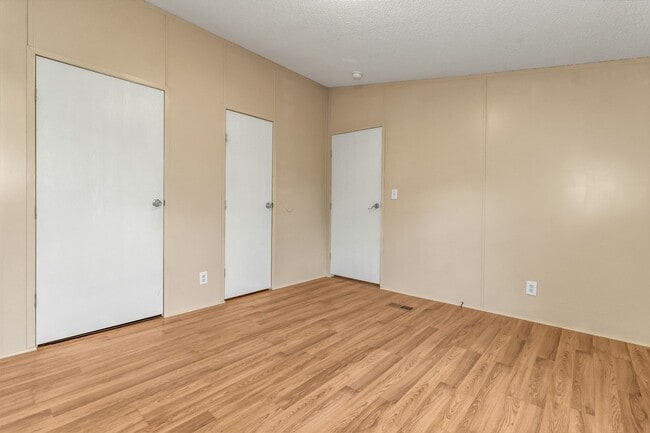 Building Photo - 9 Harwood Cemetary Rd