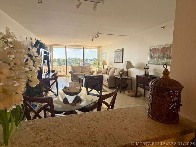 Building Photo - 3555 S Ocean Blvd