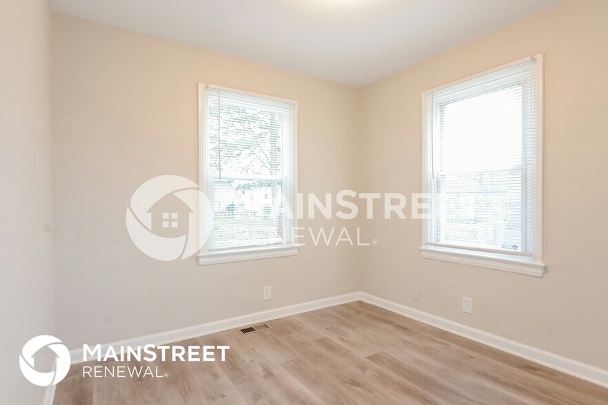 Building Photo - 2714 W 18th St